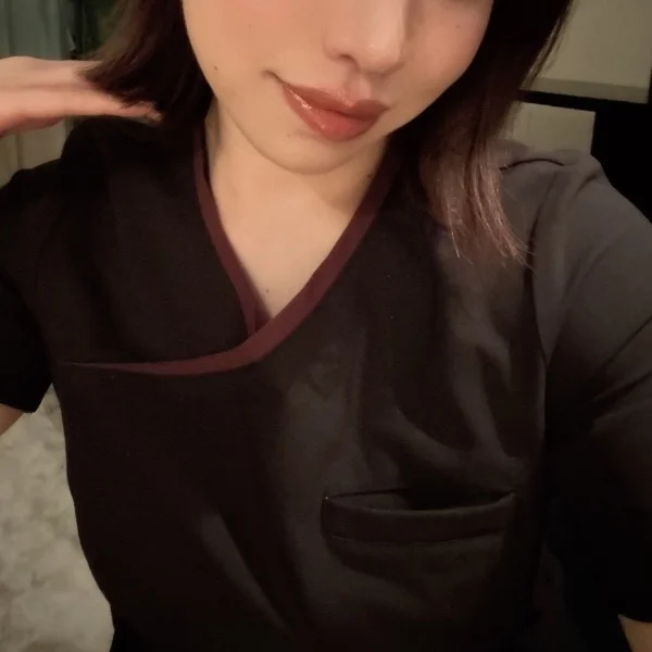 本日11時半から出勤してます🥰🤍