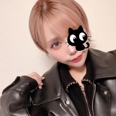 ぱっと目を引く華やかなルックス!【ゆいな】