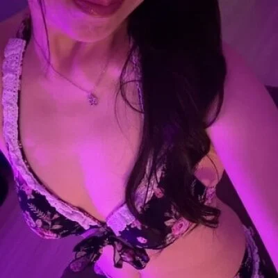 綺麗系で上品な佇まいが印象的【くみこ】