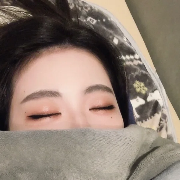 12時出勤するよ〜😴