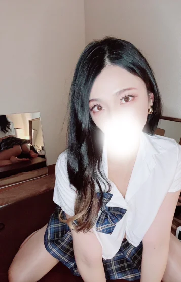 優木　愛