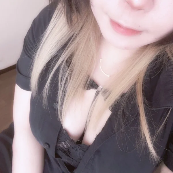 本日12:30-19:30出勤