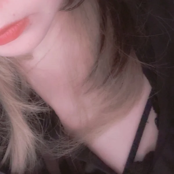 本日15:00-21:00出勤♪
