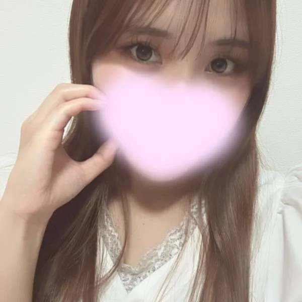 本日12:00~18:00で出勤中〜！