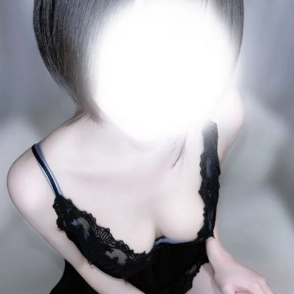 おててはおひざ？♡