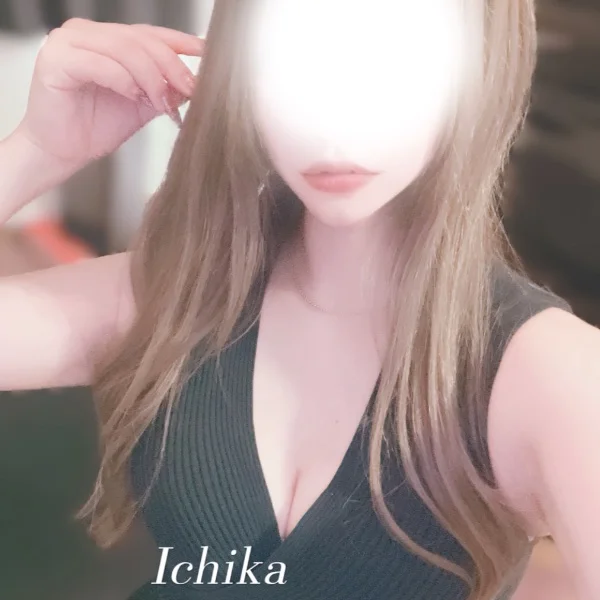 明日２３日レアな夜出勤❣️