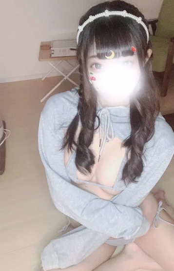 つき