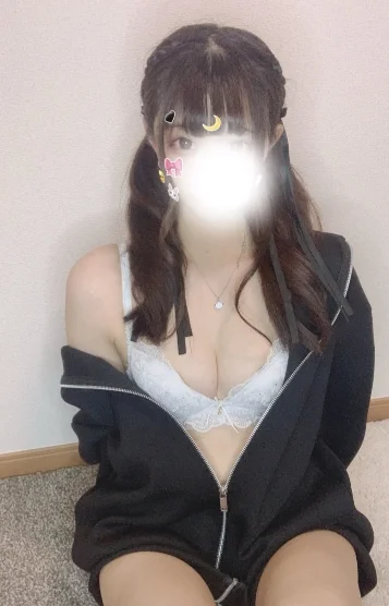 つき