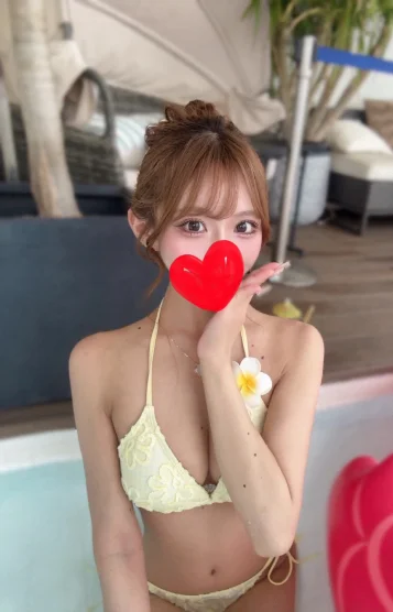 みい