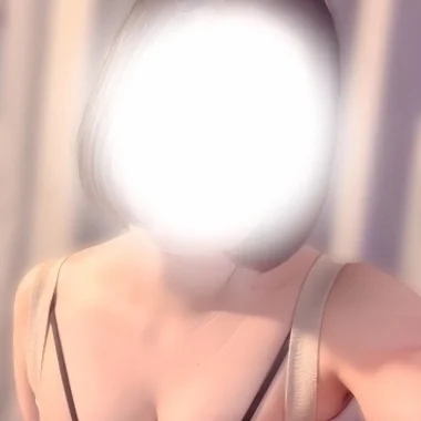 小柳もも>の写真