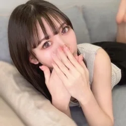 ⭐️黒髪・清楚・ロり可愛い⭐️
