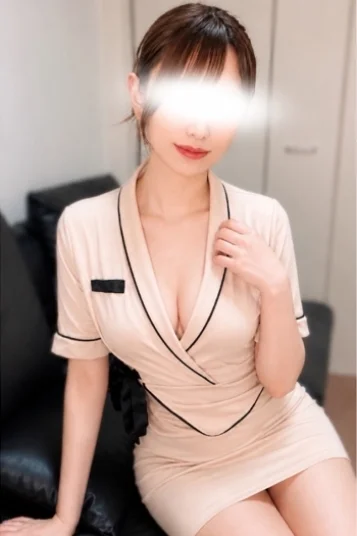 成美 ありさ
