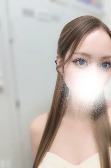 四葉　ろあ