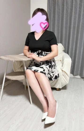 新人えま
