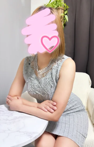 新人あゆ