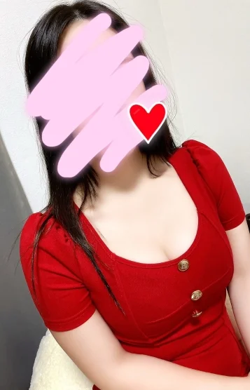 新人みれい