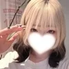 鳴海らら