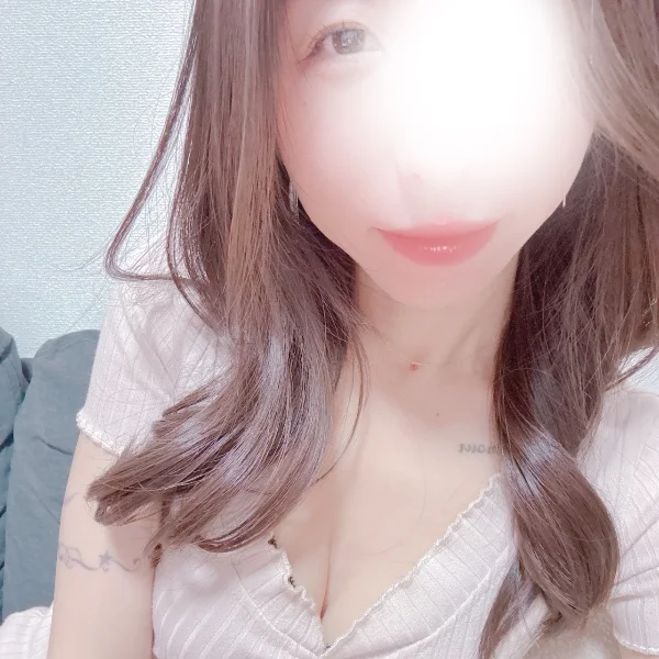 出勤してるーー\( ¨̮ )/💕💕