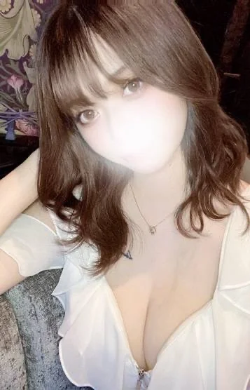 新人ゆい