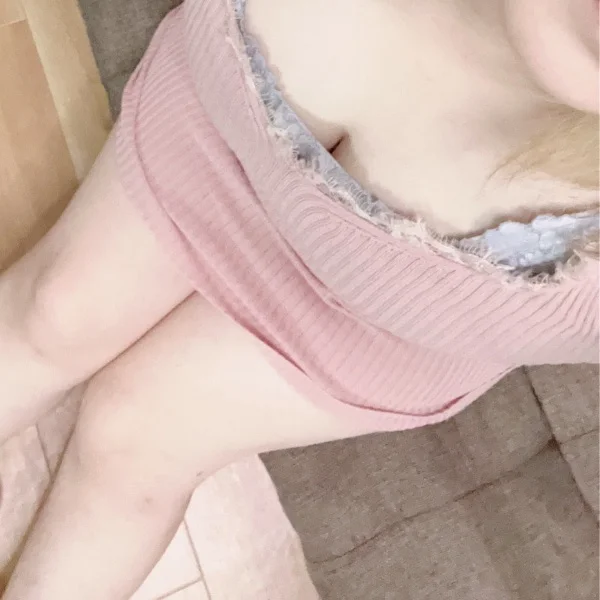 本日20時から25時で出勤してます！