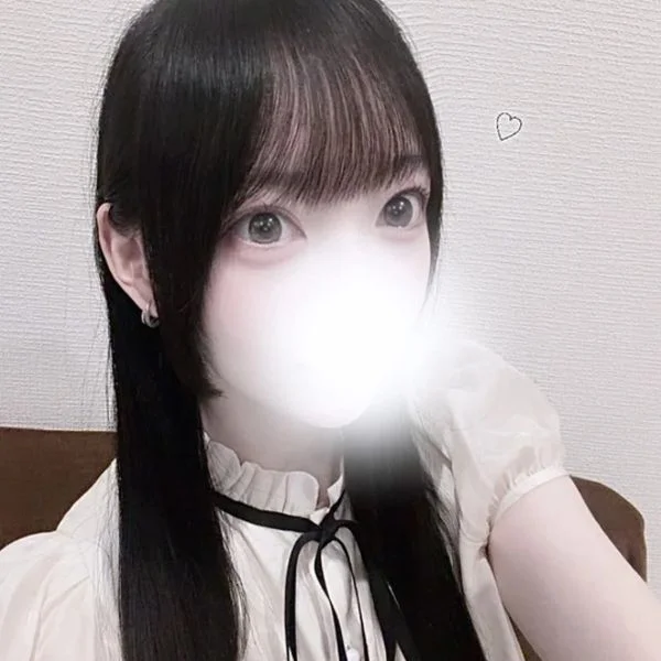 日付変わって本日も出勤してます🐝♡