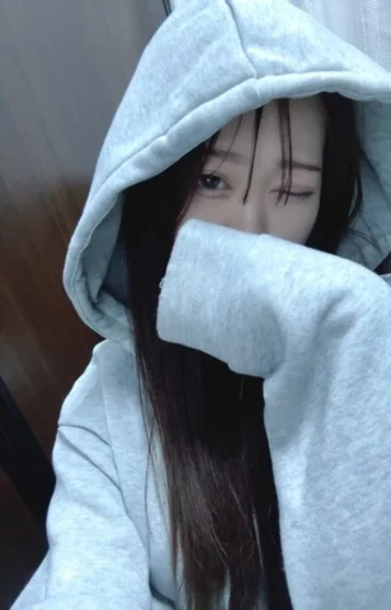 伊織にいな