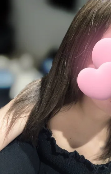 成宮もも