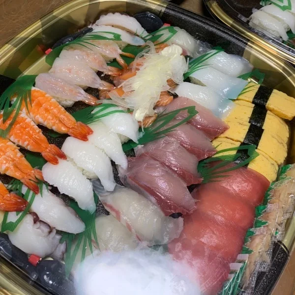 お寿司はサラダ🍣