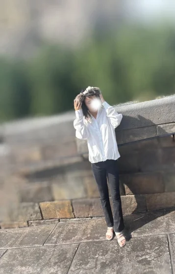 みな