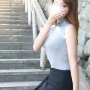 麗奈>の写真
