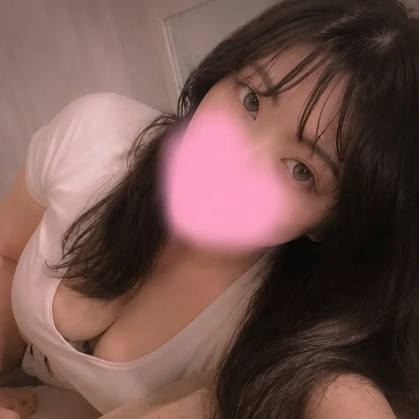 本日長めにお店にいるよ🥰