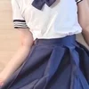 せり