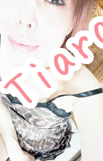 ティアラ　(40)