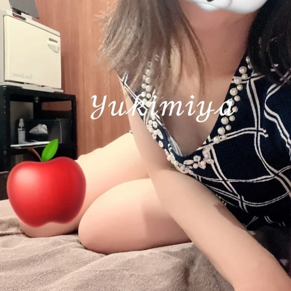 明日お部屋にいます