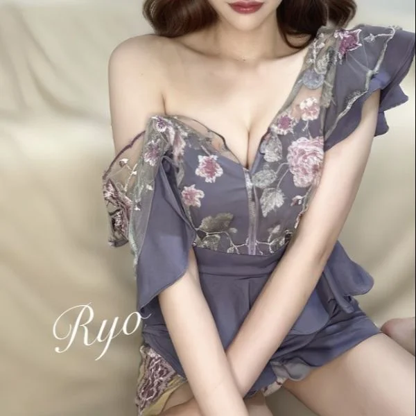 ちらり...♡