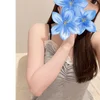 まゆ　緊張で手が●●