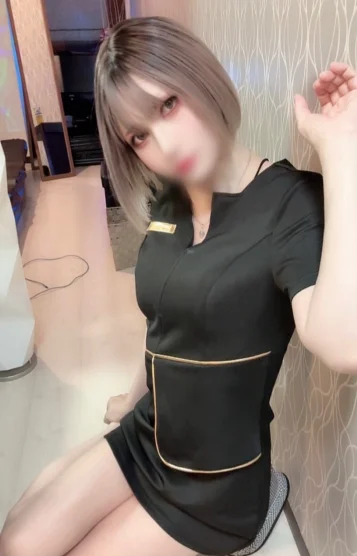 美波（ニューハーフ）