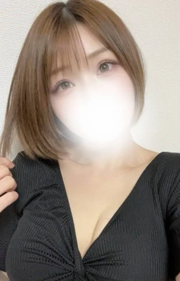 新人めい