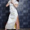 武ユミ(日本人)