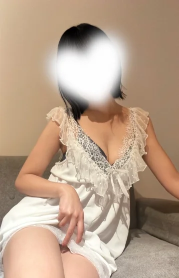 愛嬌抜群系彼女まりん
