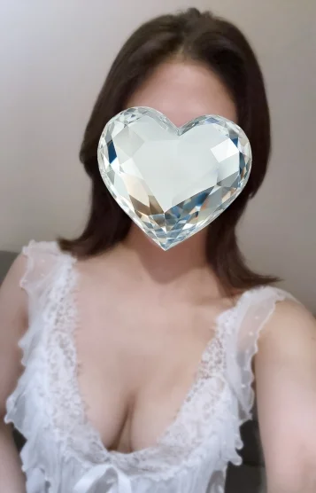 SS級美人彼女 えみ