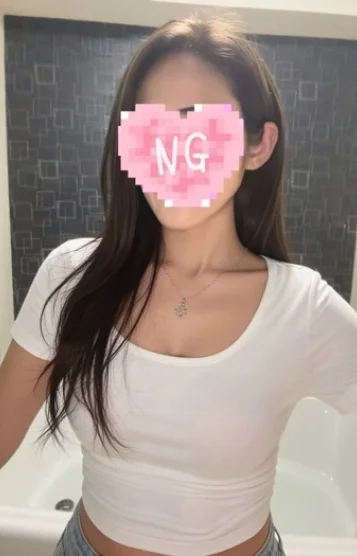 長谷川じゅんな