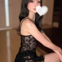 菜々美まひろ