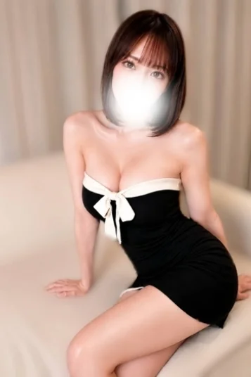 小春あや