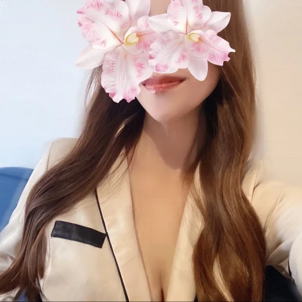 明日のご予約ありがと♡後1枠ですっ!