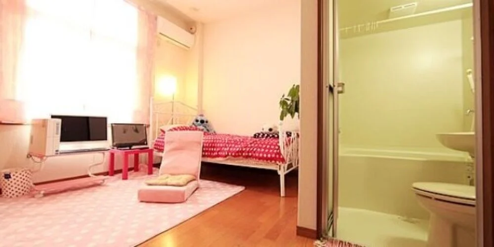 E・Over【爆乳・巨乳・専門】の施術室写真