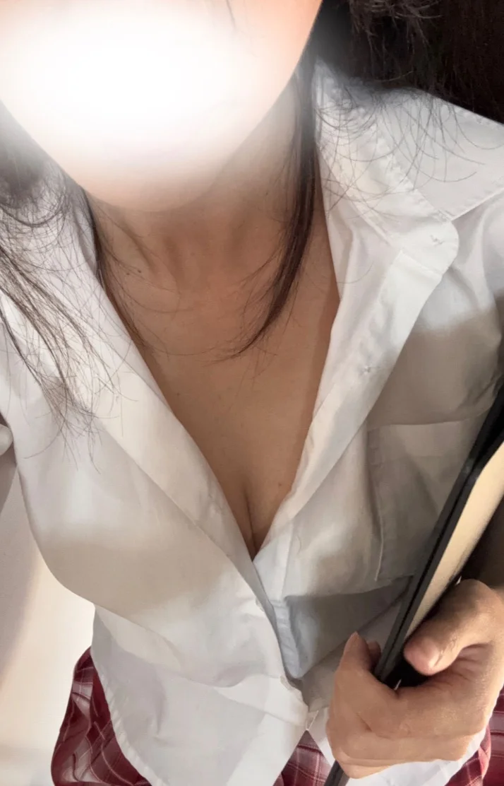 。・°°・(＞_＜)・°°・。