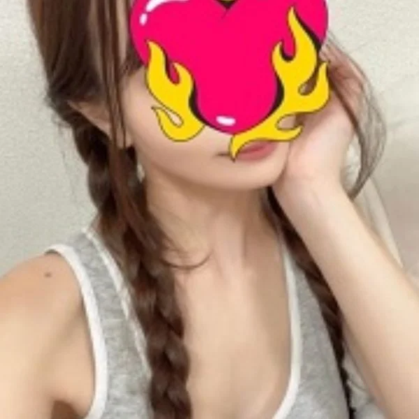 こんばんはー(。uωu)