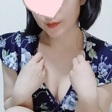 しずく（３０代）>の写真