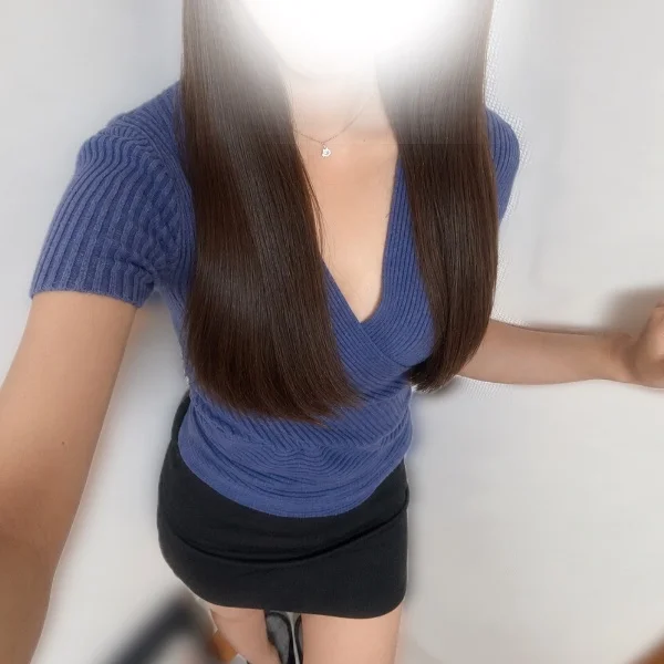 口角あげるの得意だよ(  ´˘`  )